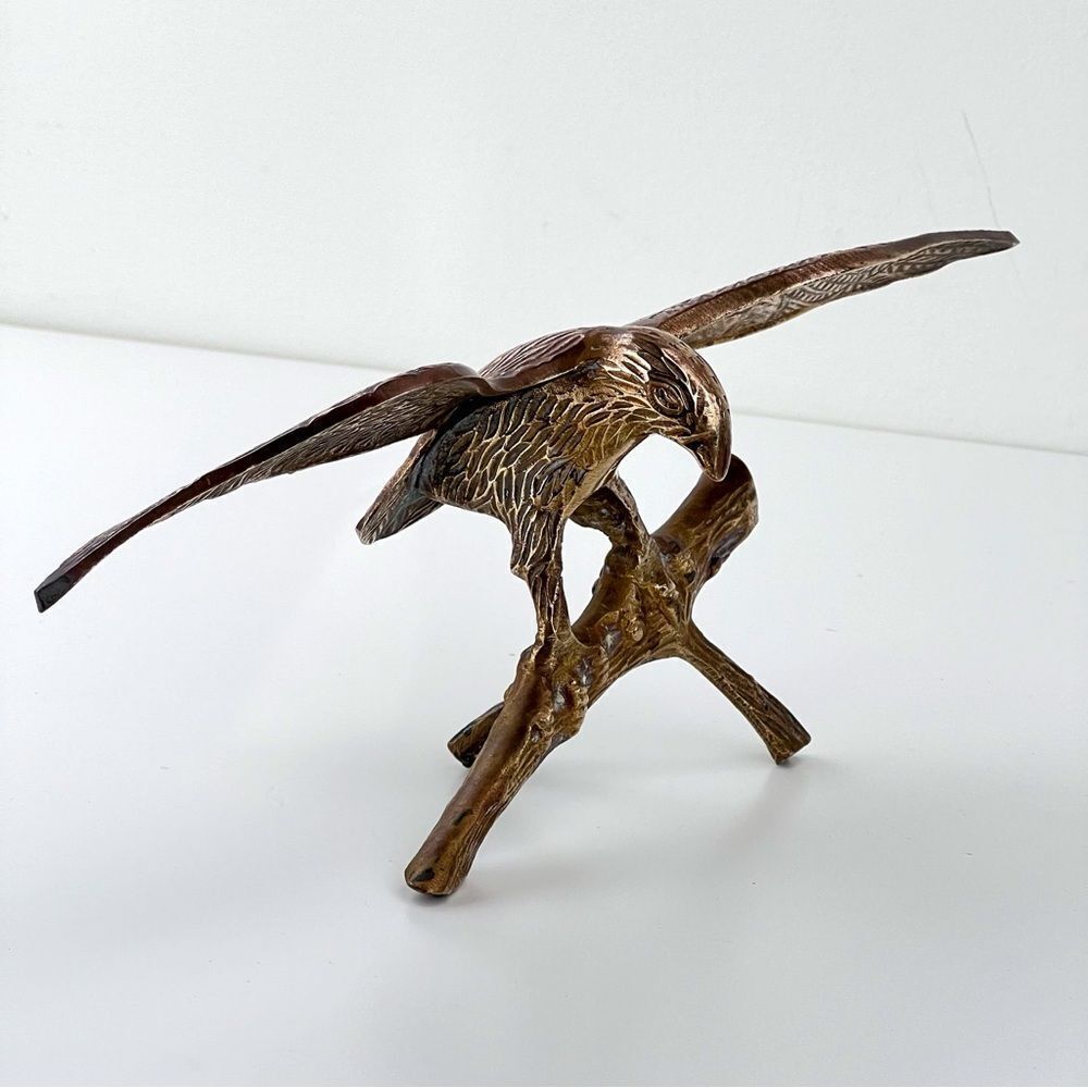 Vintage Brass Eagle Statue Bust 10.5 Inch Wing 4.5 Inch High.